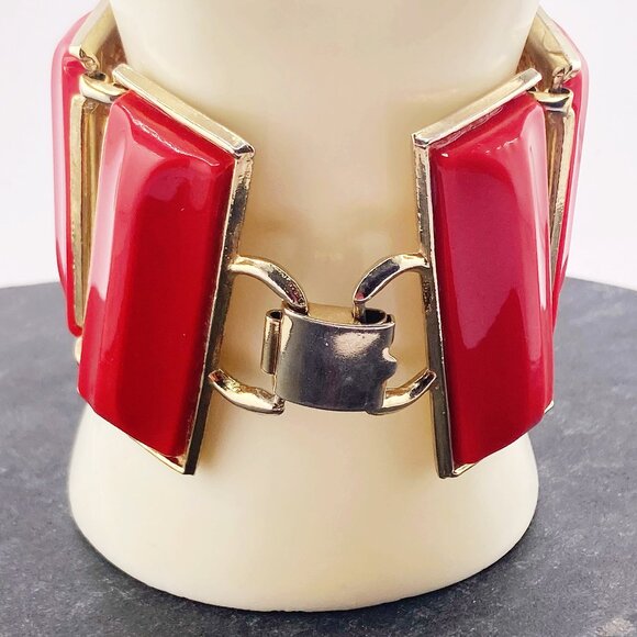 VINTAGE Molded red plastic and silvery gold tone metal panel bracelet 1950s - Picture 9 of 9